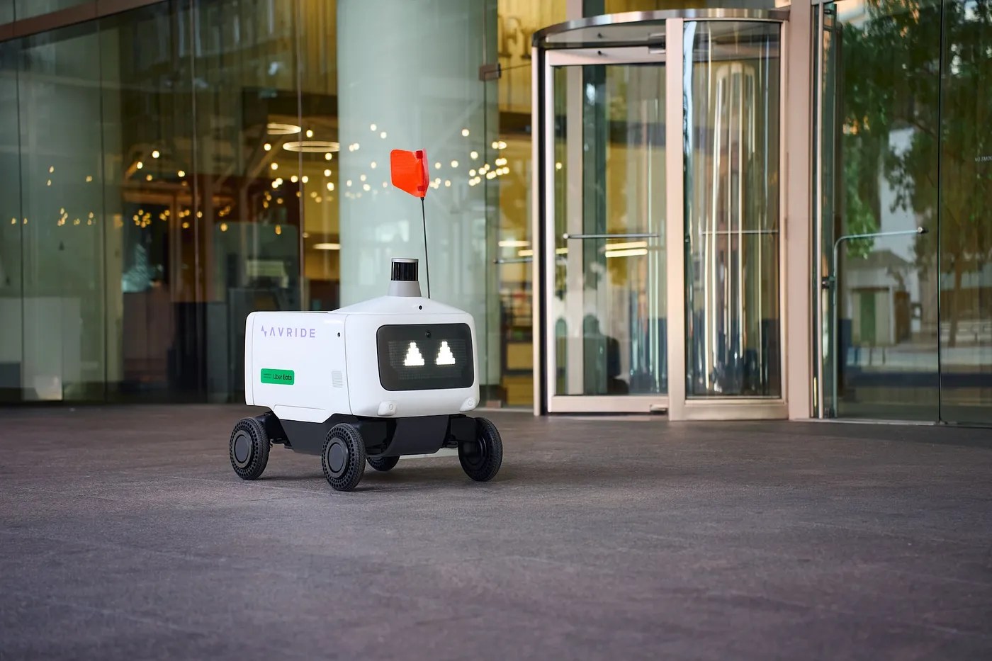 Robots de reparto autónomos en entorno urbano
